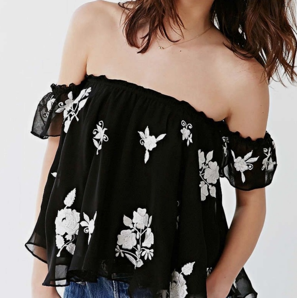 NWT BOHEMIAN BONES "PENELOPE" TOP